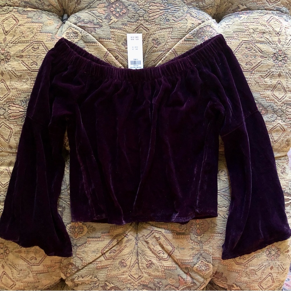 Hollister NWT Velvet XS Off-the-Shoulder Top Bell Sleeve Maroon Deep Red Purple
